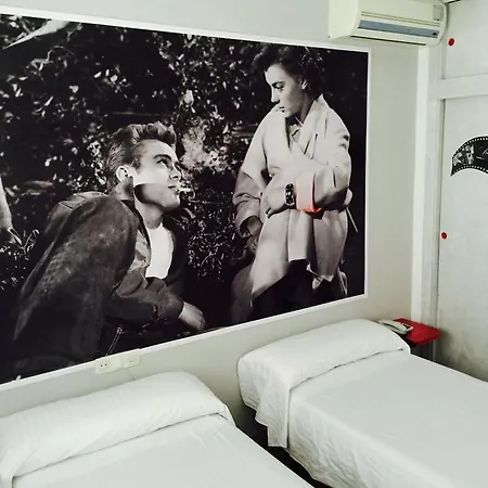 Sur Utopia Hotel *